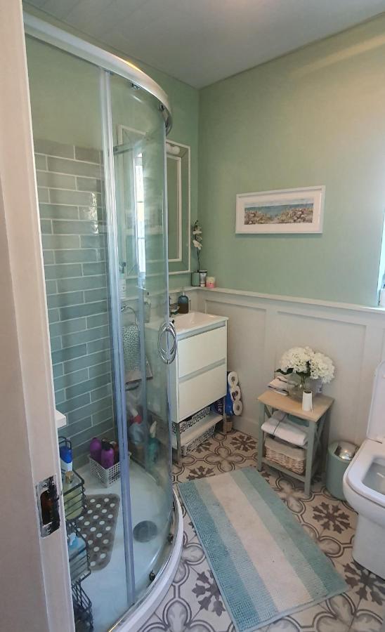 124 ,Castlelawn Heights, Headford Road Galway Homestay Экстерьер фото